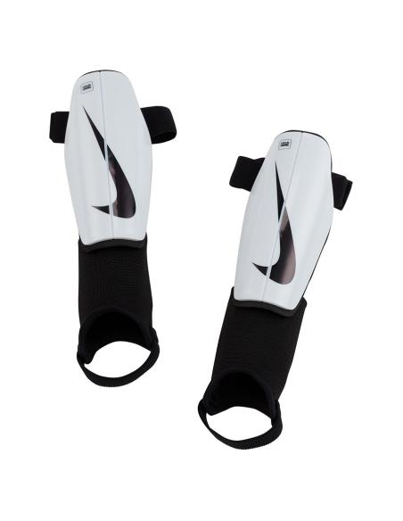 Nagolenniki Nike Charge DX4610-100