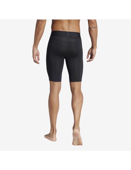 Spodenki adidas TechFit JP1477