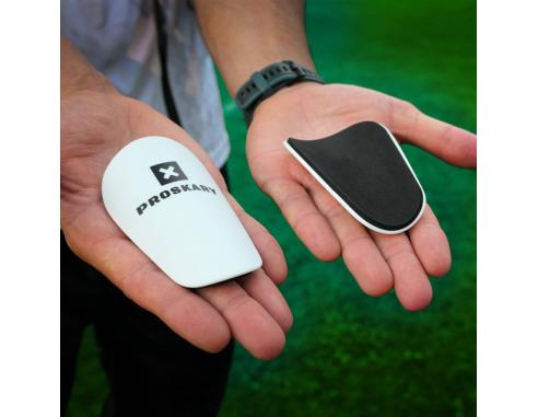 Nagolenniki piłkarskie Proskary Mini białe