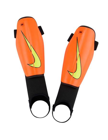 Nagolenniki Nike Charge Junior DX4610-830