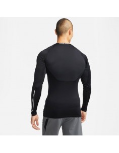 Koszulka Nike Nike Tight Top LS DD1990 010 2