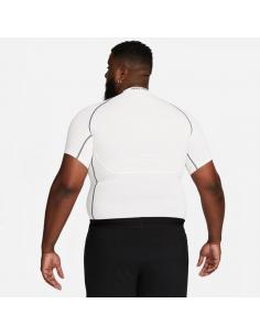 Koszulka Nike Tight Top SS DD1992 010 2